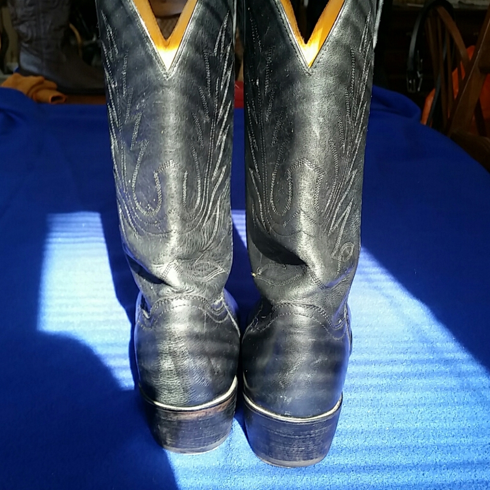 Men's cowboy boots